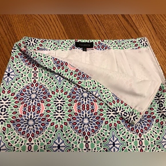 Talbots Colorful Stained Glass Kaleidoscope Fitted Pencil Above Knee Skirt - Picture 6 of 13